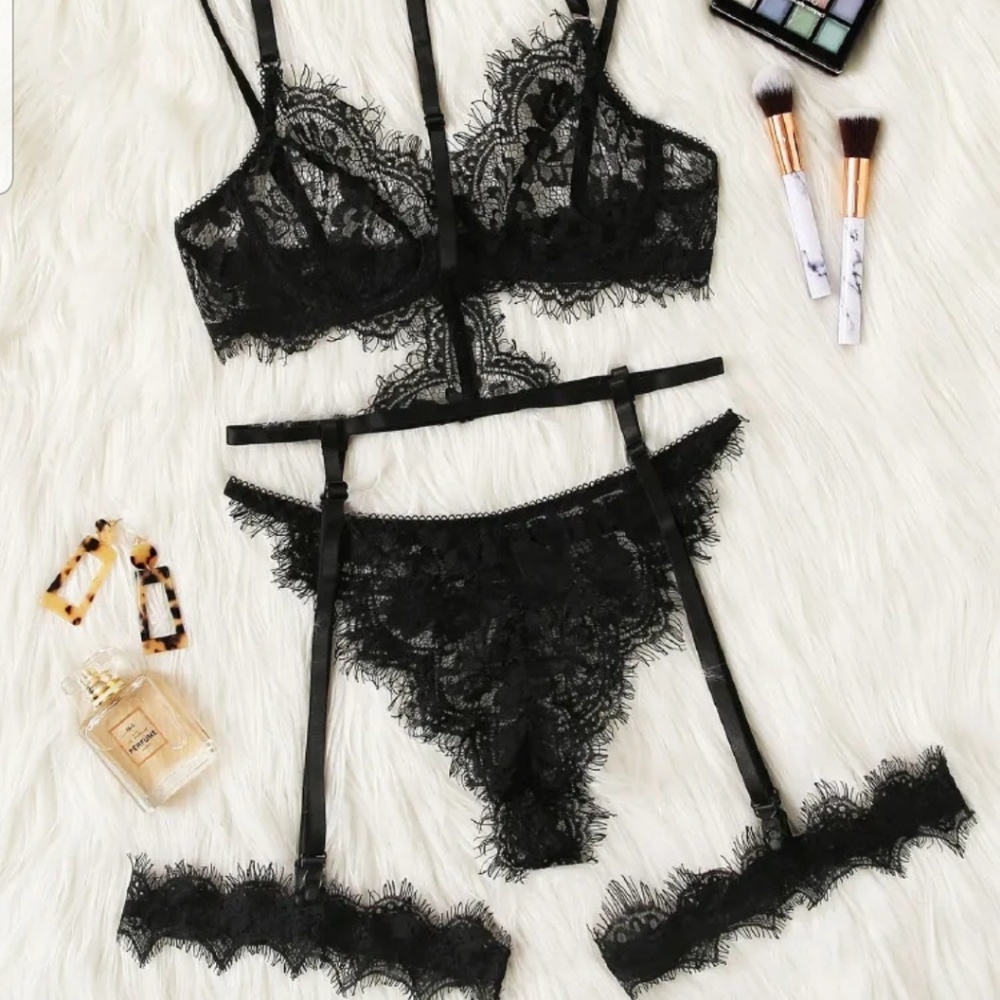Lace Bra and Garter Set
